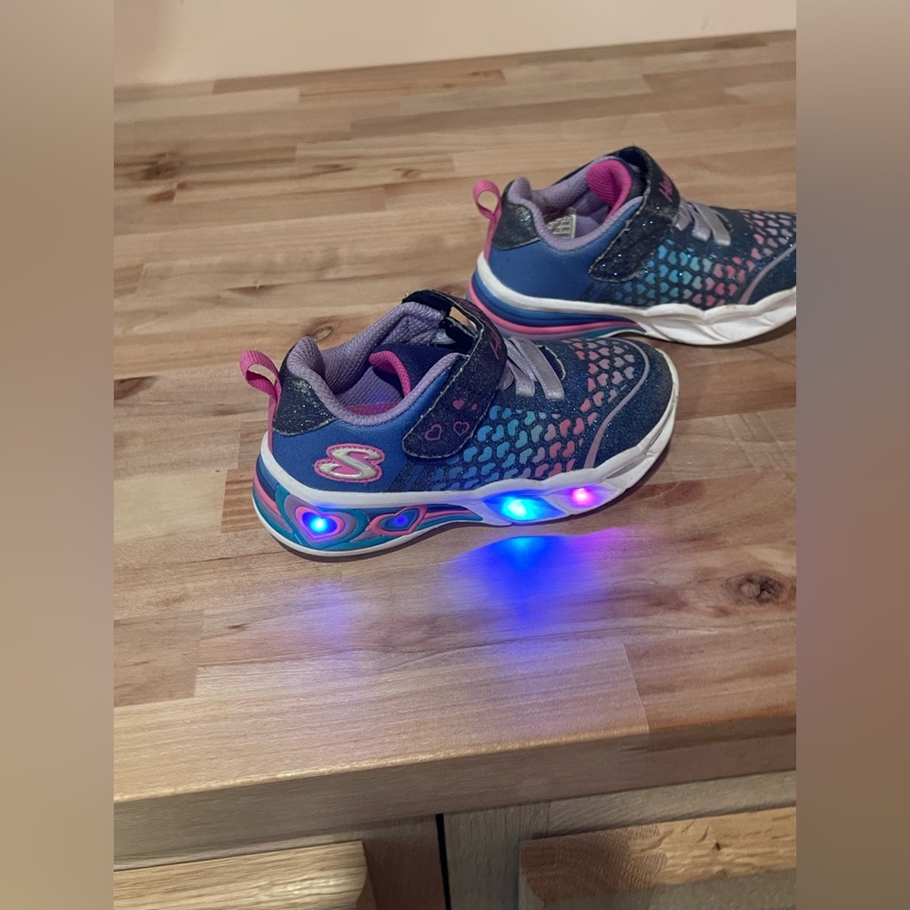 Skechers Heart Lights Sneakers size 8